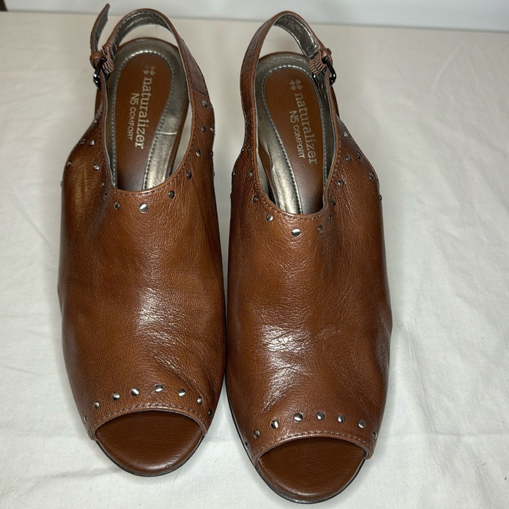Vintage Naturalizer Brown leather heels women’s size 10